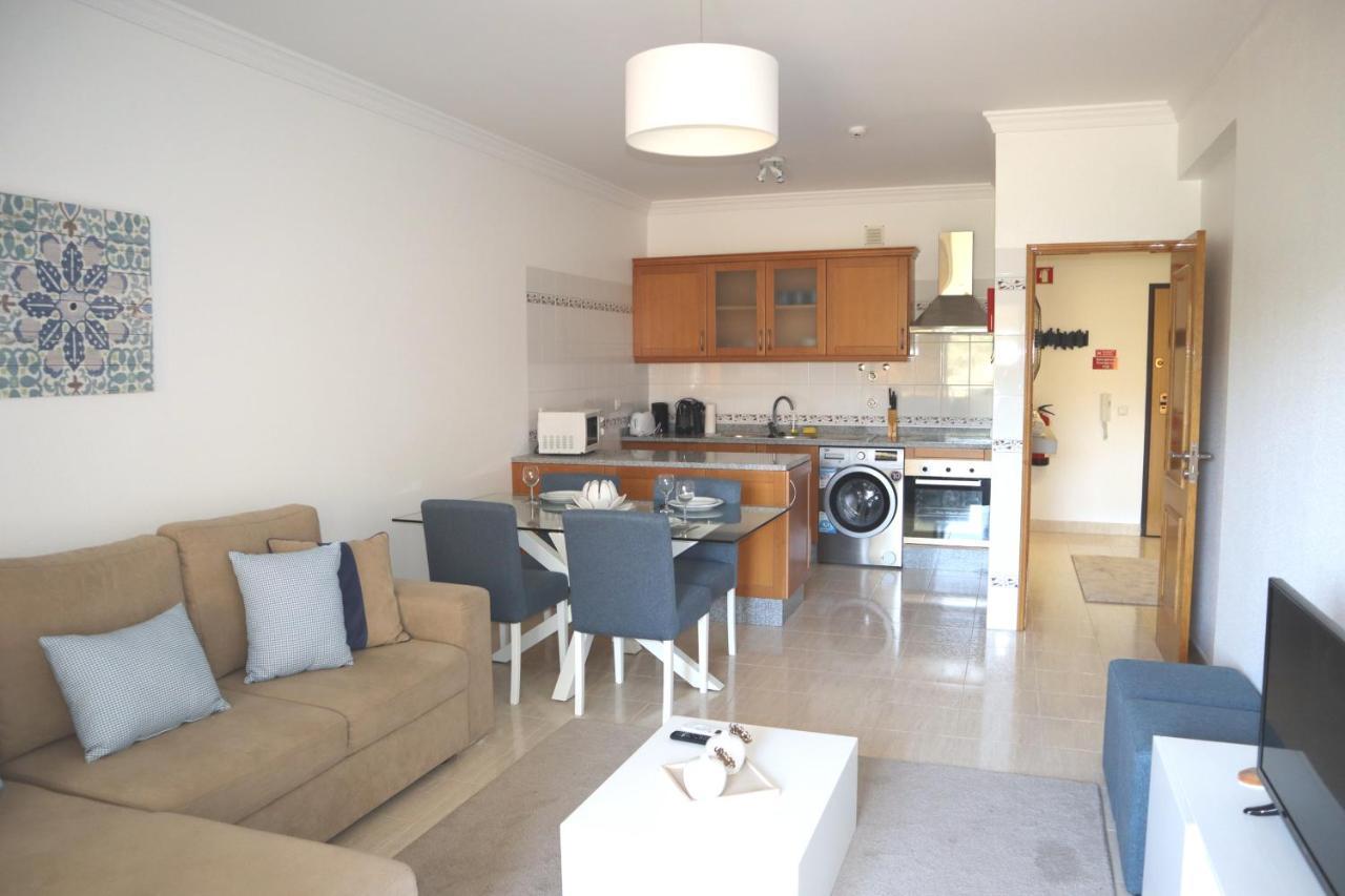 Apartamento Deolinda - Nossa Sra Da Rocha ポルシェス エクステリア 写真